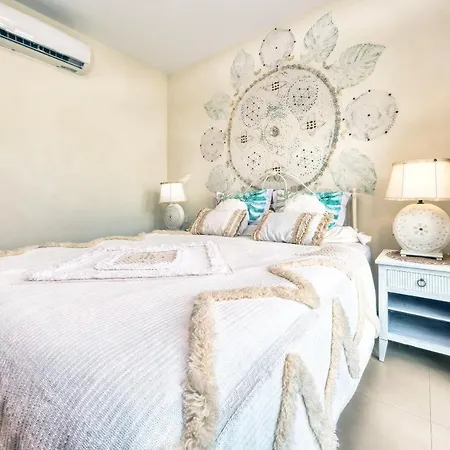 Casa Bleu 2 Floors ,2 Bedrooms ,equipped Kitchen ,balcony ,terrace And Grill *