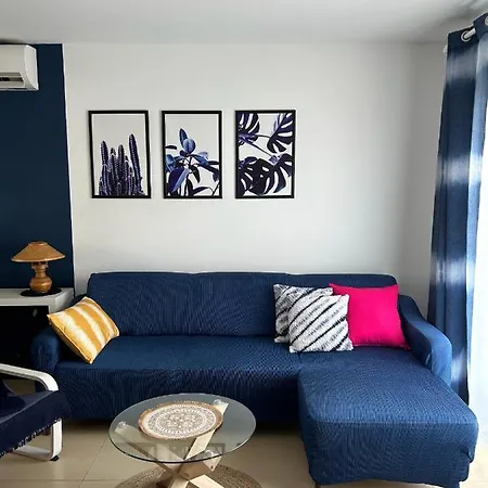 Casa Bleu 2 Floors ,2 Bedrooms ,equipped Kitchen ,balcony ,terrace And Grill Holiday home Puerto Calero